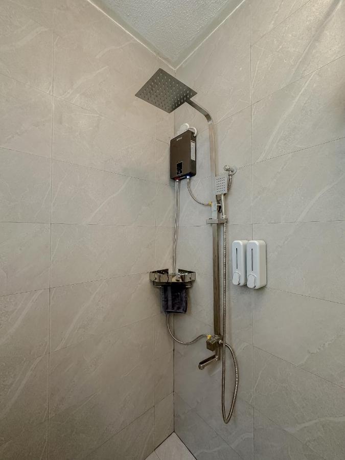 Apartment Fully Furnished 2br Newly Renovated By The White - 1min Walk From Door Step