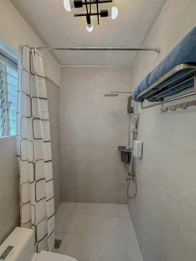 Fully Furnished 2br Newly Renovated By The White - 1min Walk From Door Step Manoc-Manoc